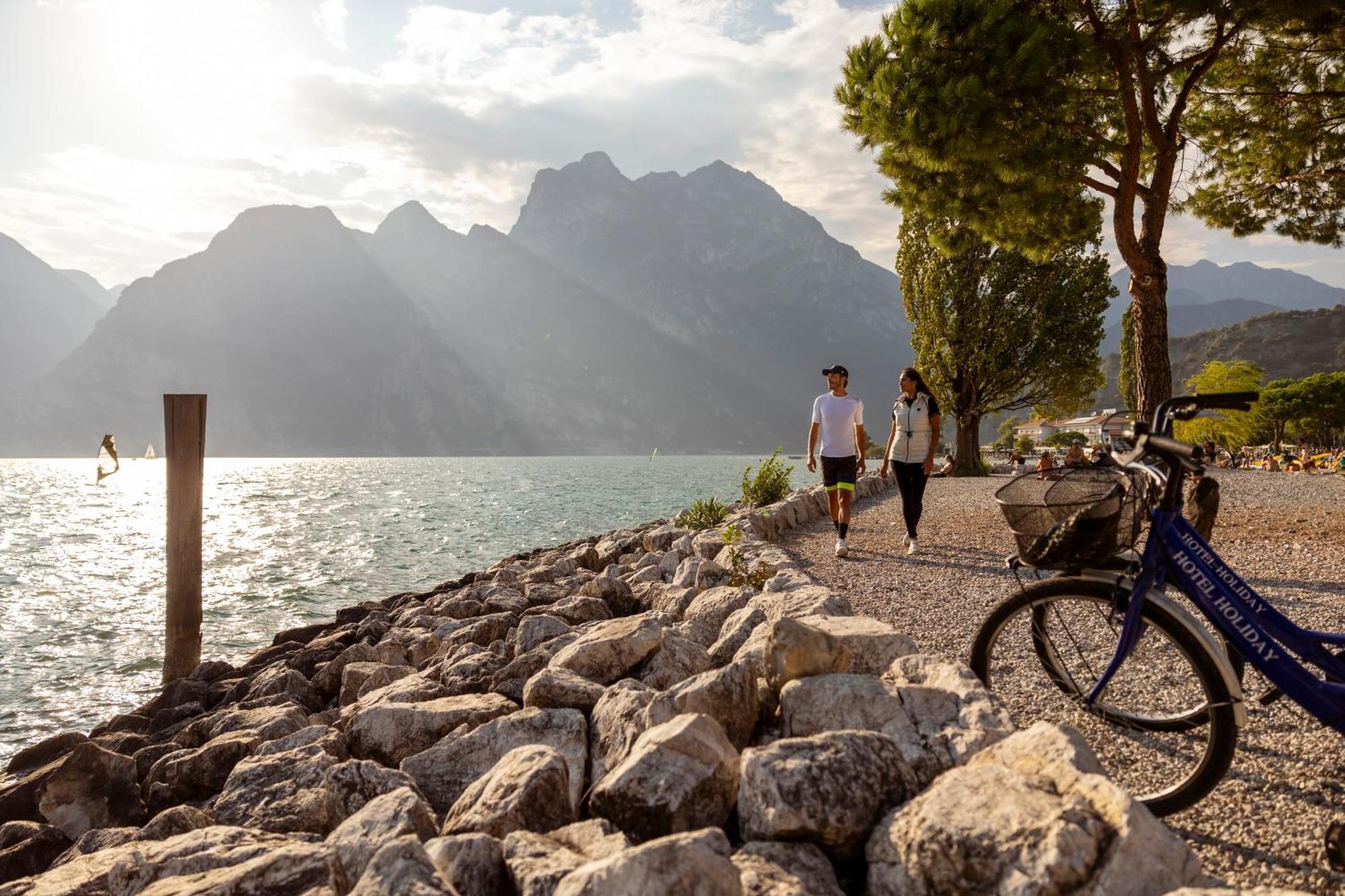 Hotel Holiday Sport & Relax Torbole Sul Garda Exterior foto